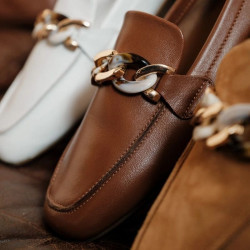 Chaussures en cuir à Gisors